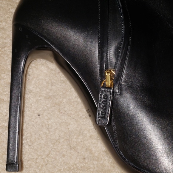 Gucci badazz excellent condtion leather booties - Picture 7 of 8
